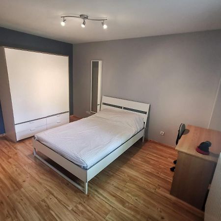 Chambre D'Hote Dans Une Maison Avec Parking Privee Saint-Etienne  Buitenkant foto