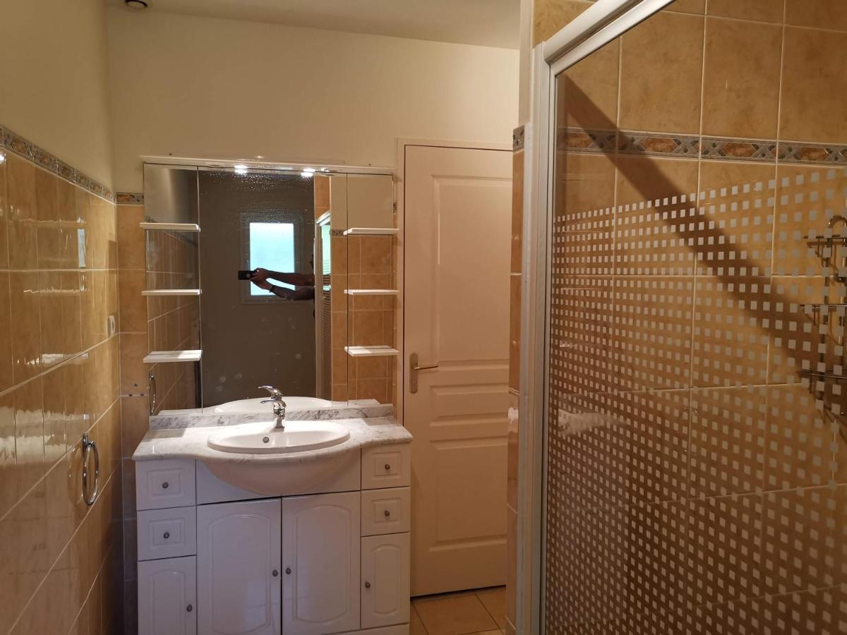 Chambre D'Hote Dans Une Maison Avec Parking Privee Saint-Etienne  Buitenkant foto